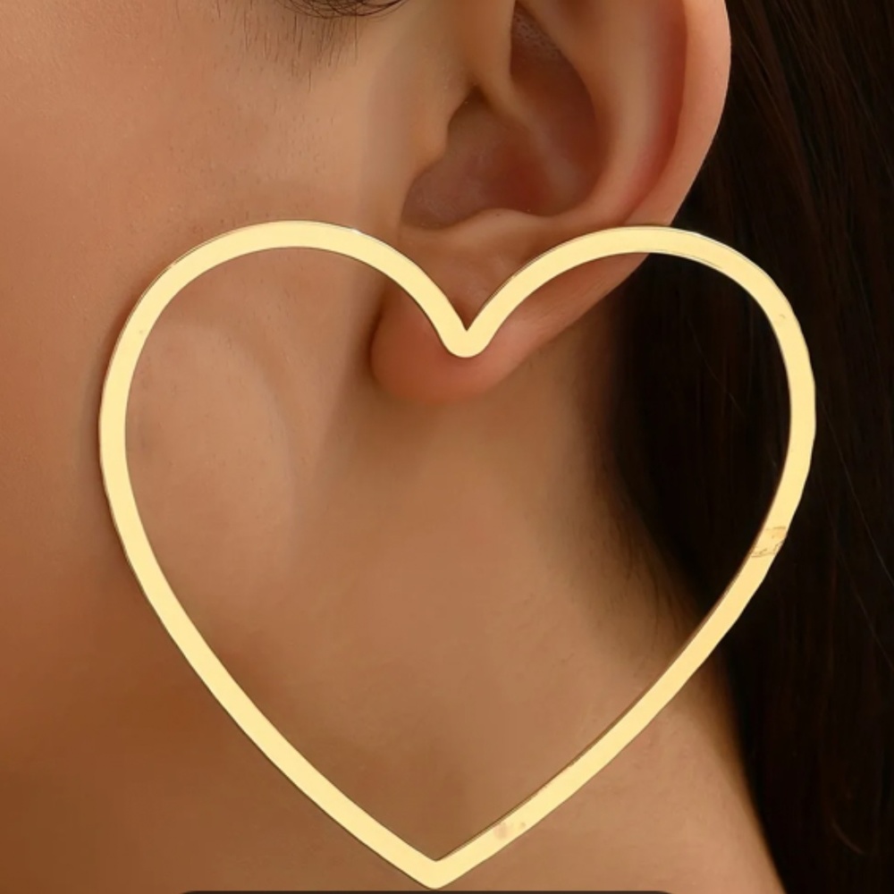 HEART STUDS